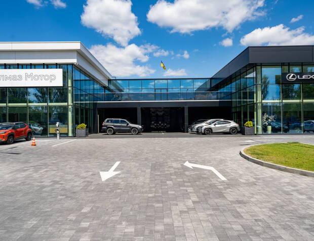 avtosalon-toyota-lexus